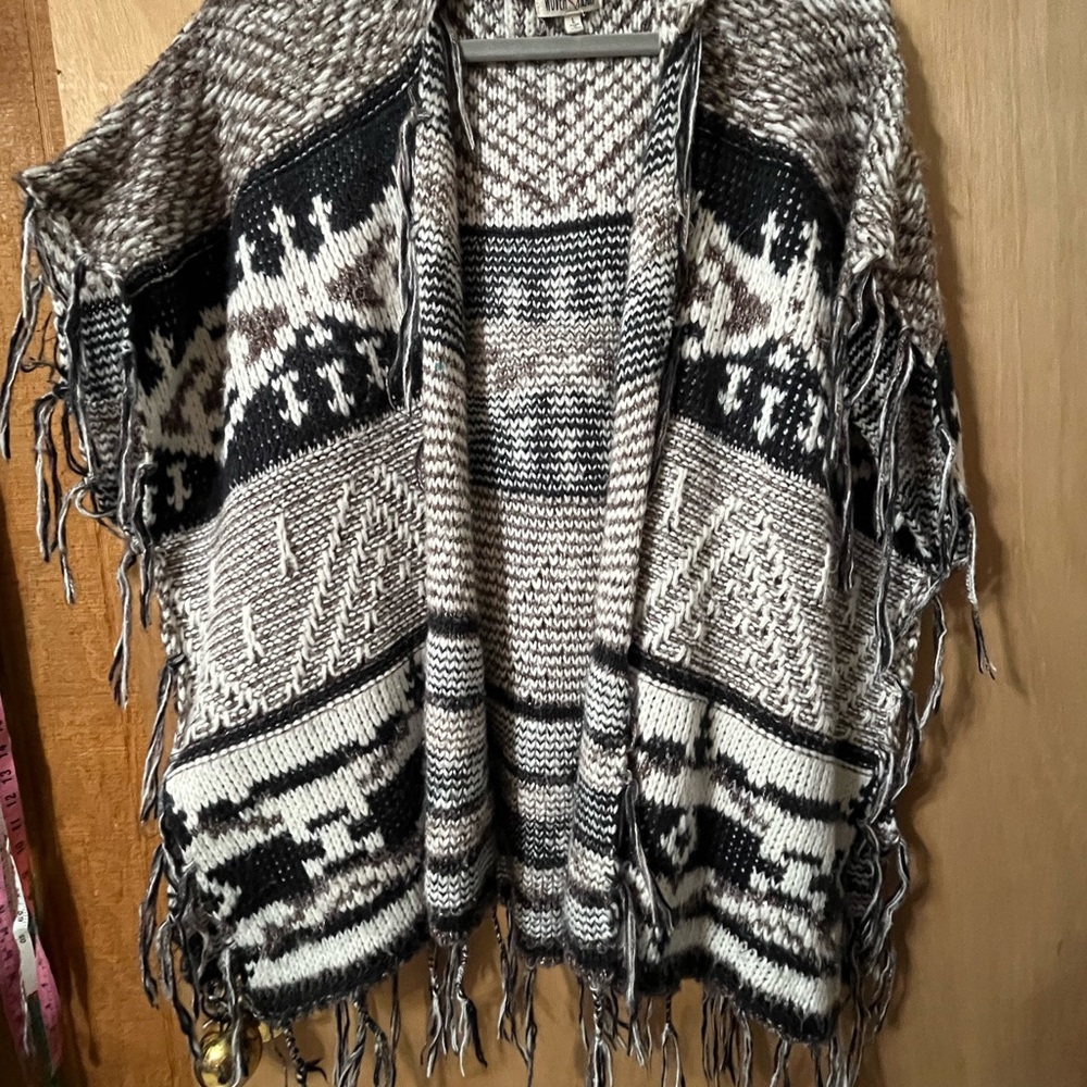Woven Heart Black and Cream Patterned Poncho